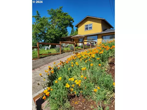 1626 SE Kane St, Roseburg, OR 97470