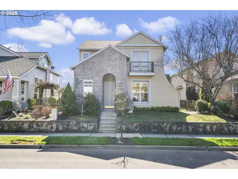 6146 NE Copper Beech Dr, Hillsboro, OR 97124