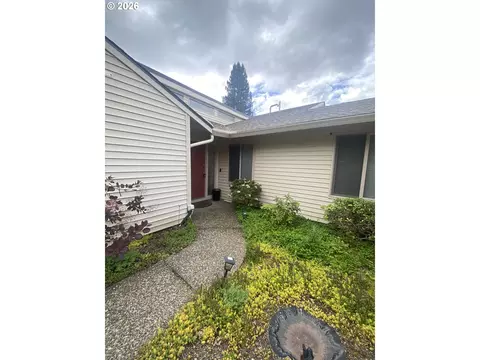 9480 SW Lakeside Dr, Portland, OR 97224