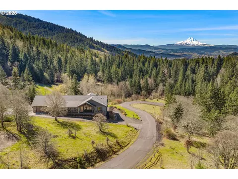 26 Jewett Creek Loop Rd, White Salmon, WA 98672