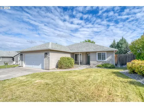 213 SW Quinney Pl, Pendleton, OR 97801