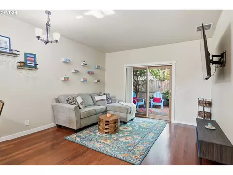 Living - 1440 Perdue Loop, Eugene, OR 97401 photo 1 of 1