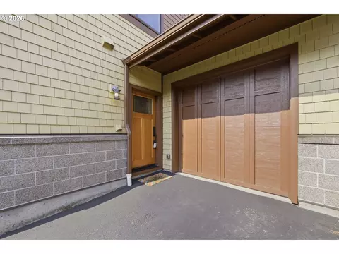 Exterior - 1440 Perdue Loop, Eugene, OR 97401 photo 2 of 12