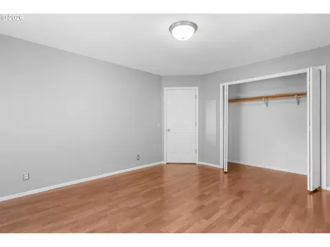 Bedroom - 2495 Park Forest Dr, Eugene, OR 97405 photo 8 of 8