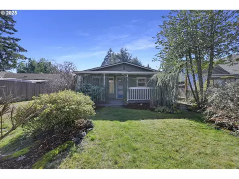 1092 Horn Ln, Eugene, OR 97404