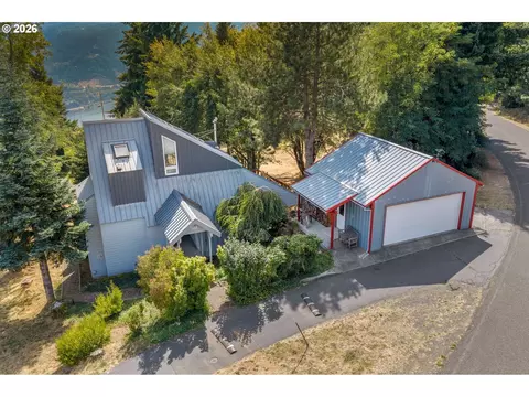 312 Hale Dr, Underwood, WA 98651