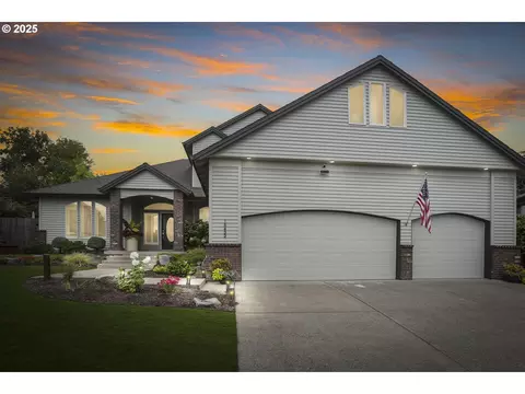 15432 SE Vista Sunrise Ct, Milwaukie, OR 97267