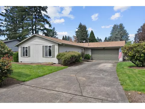 20055 SW Newcastle Dr, Beaverton, OR 97078