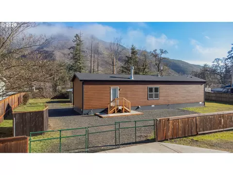 75767 Booth Kelly Camp Rd, Dorena, OR 97434