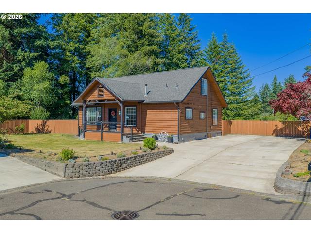 1100 N Juniper St, Coquille, OR 97423