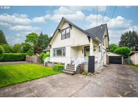 Exterior - 3083 Pine St, Longview, WA 98632 photo 1 of 8