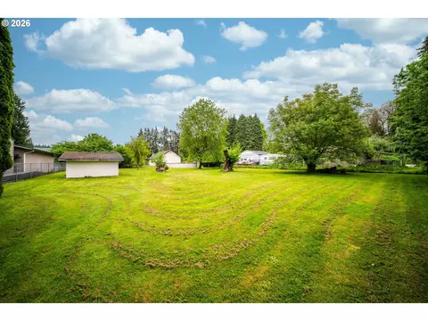 Exterior - 3083 Pine St, Longview, WA 98632 photo 8 of 8
