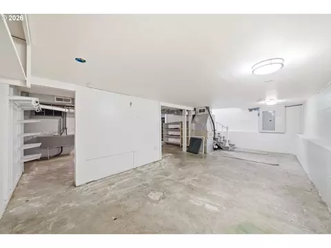 Other - 3083 Pine St, Longview, WA 98632 photo 7 of 11