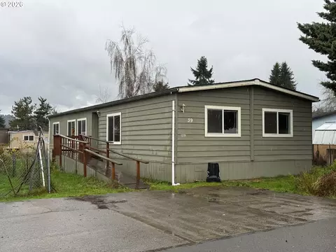 1530 Tamarack St #39, Sweet Home, OR 97386