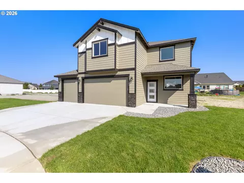 Exterior - 104 Tiber Ct, Boardman, OR 97818 photo 3 of 7