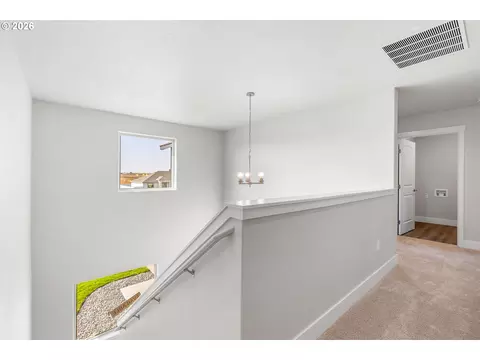 Entry Way - 104 Tiber Ct, Boardman, OR 97818 photo 1 of 2
