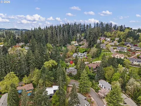 View/Area - 2089 Graham Dr, Eugene, OR 97405 photo 4 of 4