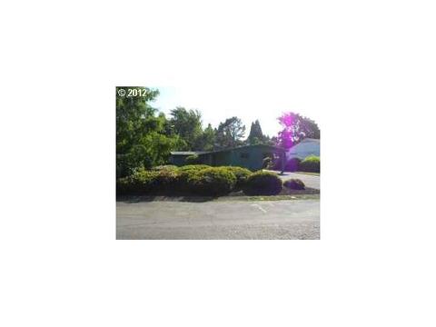 832 Lariat Dr, Eugene, OR 97401 photo 1