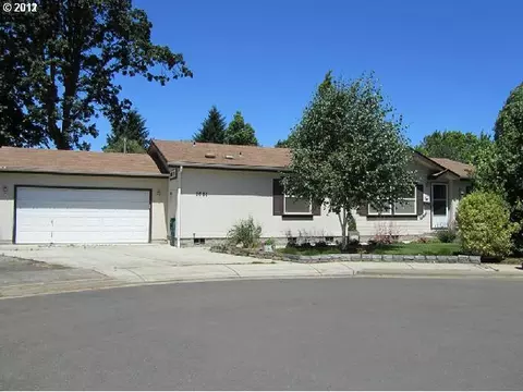 1061 Oak Meadows Pl, Springfield, OR 97477 photo 1
