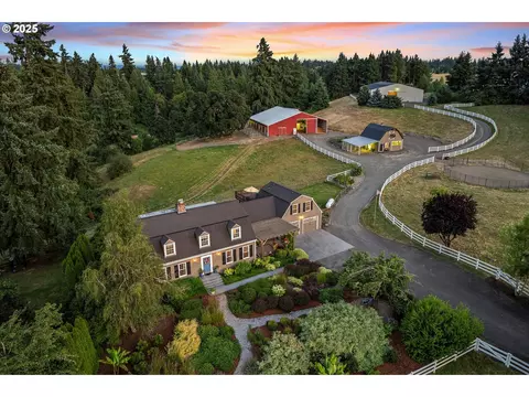 11800 S Carus Rd, Oregon City, OR 97045