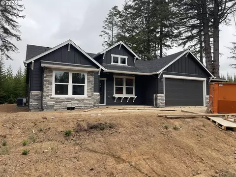 6008 Little Woahink Dr, Florence, OR 97439