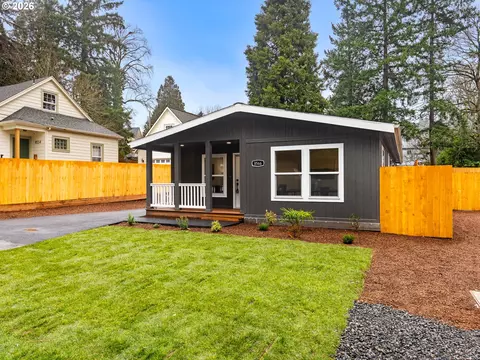 8566 SE 57th Ave, Portland, OR 97206
