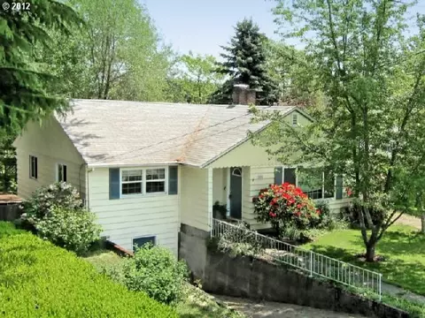 1400 NE Chehalem Dr, Newberg, OR 97132 photo 1