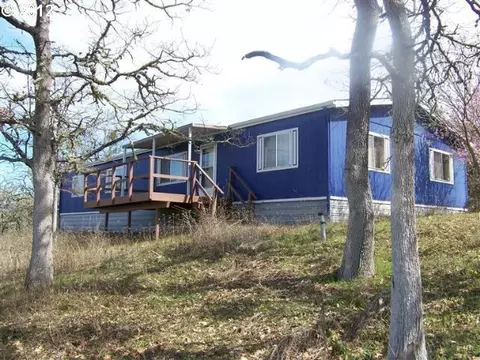1310 Stevens St, Eagle Point, OR 97524 photo 1