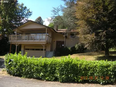 30044 Maple Dr, Rainier, OR 97048 photo 1