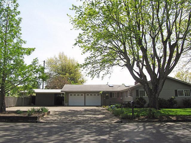 1413 Yolanda Ave, Springfield, OR 97477 photo 1