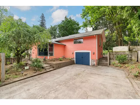5010 SW Maplewood Rd, Portland, OR 97219