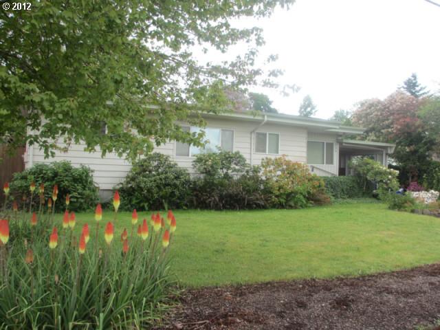 834 Wilkes Dr, Eugene, OR 97404 photo 1