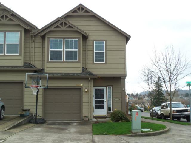 5912 SE 17th Loop, Gresham, OR 97080 photo 1