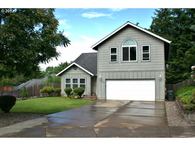 869 S 67th St, Springfield, OR 97478 photo 1