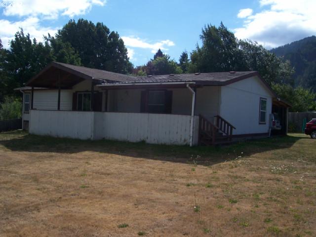 160 E Cedar, Powers, OR 97466 photo 1