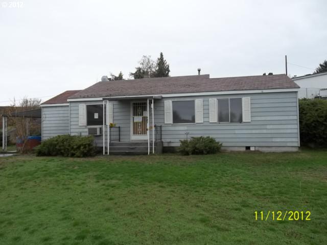 829 SE 3rd St, Pendleton, OR 97801 photo 1