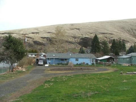 635 E Cowins St, Heppner, OR 97836 photo 1
