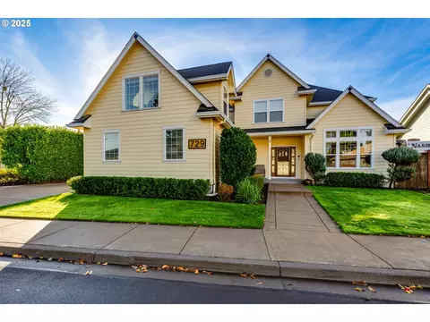 729 Aspen St, Springfield, OR 97477