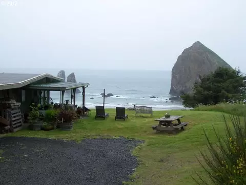 1848 Haystack Ln, Cannon Beach, OR 97110 photo 1