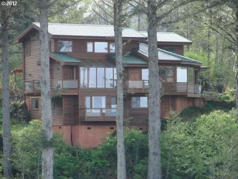 5480 Tyee Loop, Neskowin, OR 97149 photo 1