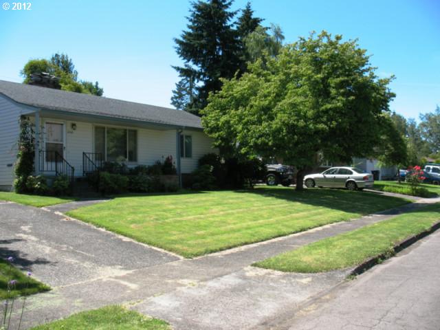 1440 Windsor Dr, Gladstone, OR 97027 photo 1