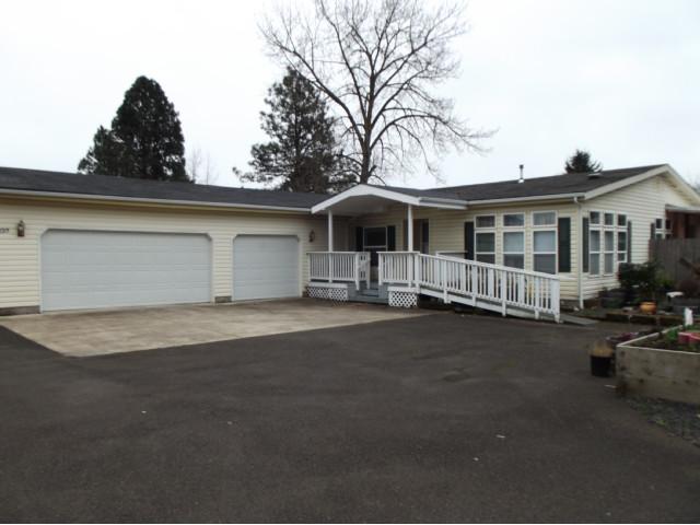 1235 Rutledge St, Eugene, OR 97402 photo 1