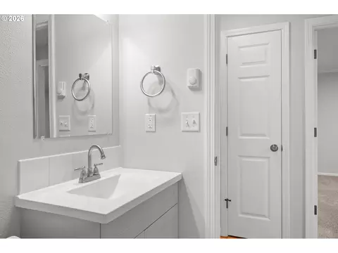 279 Dean Ave, Eugene, OR 97404 photo 28