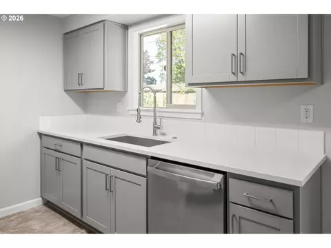 279 Dean Ave, Eugene, OR 97404 photo 15