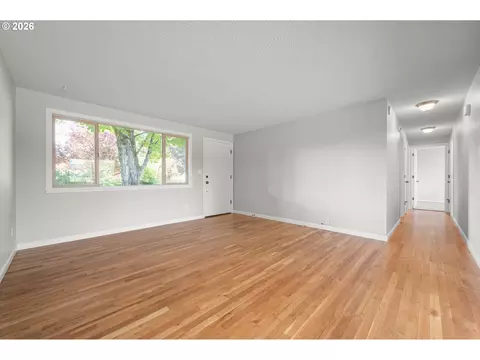 279 Dean Ave, Eugene, OR 97404 photo 9