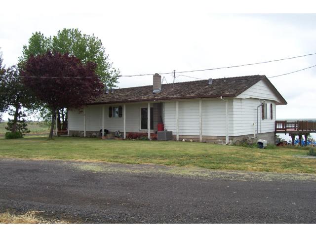 70047 Conestoga Dr, Pendleton, OR 97801 photo 1