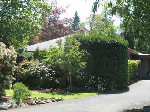 3110 W 17th Ave, Eugene, OR 97402 photo 1