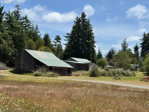 87248 Loshbaugh Ln, Bandon, OR 97411