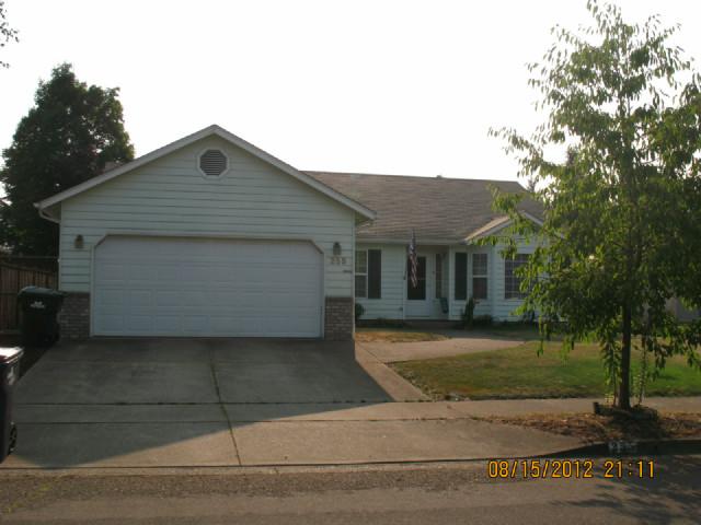255 65th Pl, Springfield, OR 97478 photo 1