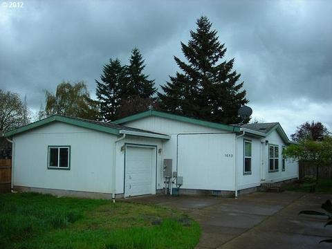 1653 S St, Springfield, OR 97477 photo 1